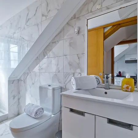 Central Apartment Лісабон